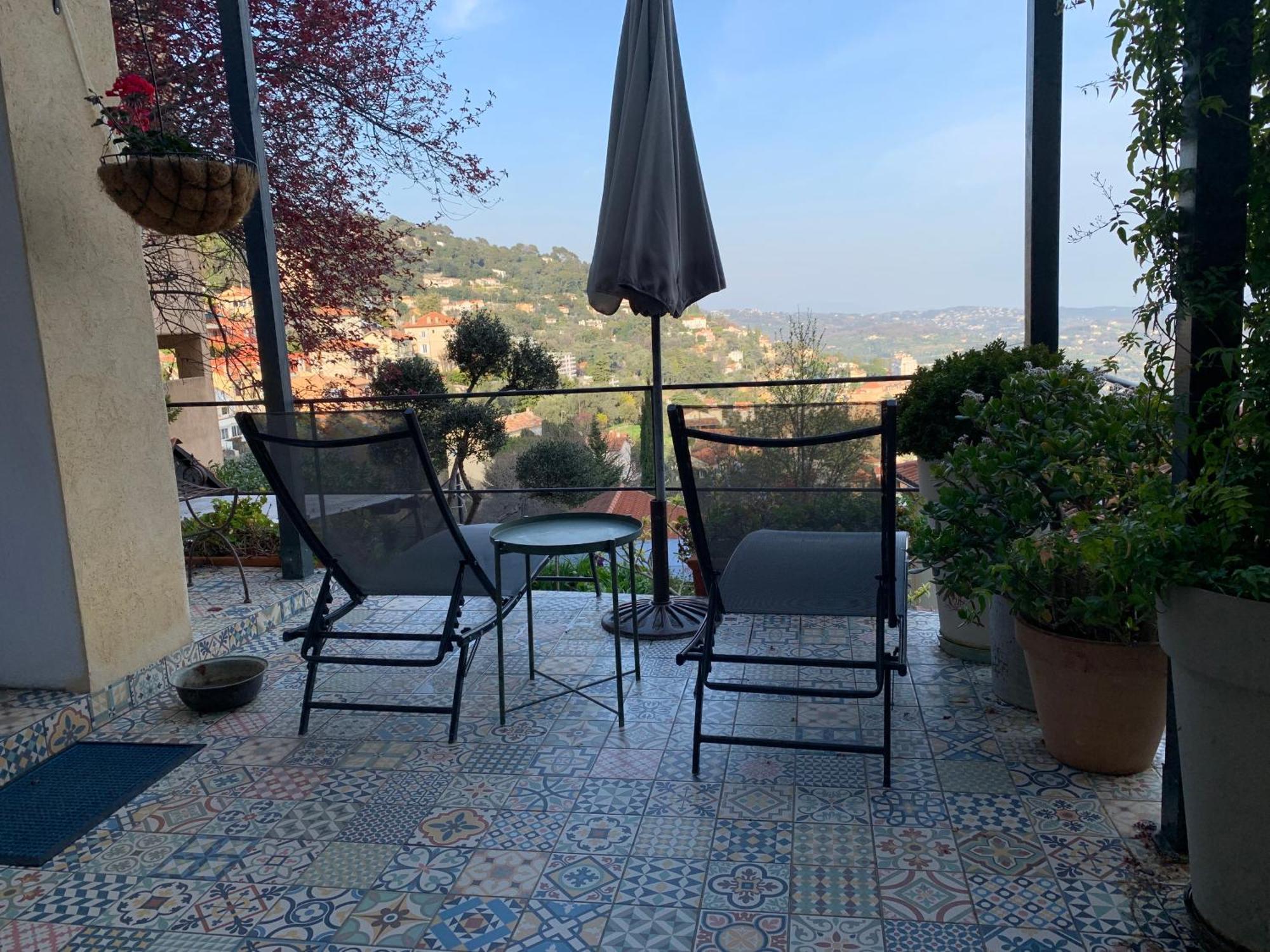 Skylark Bed & Breakfast Grasse Eksteriør billede