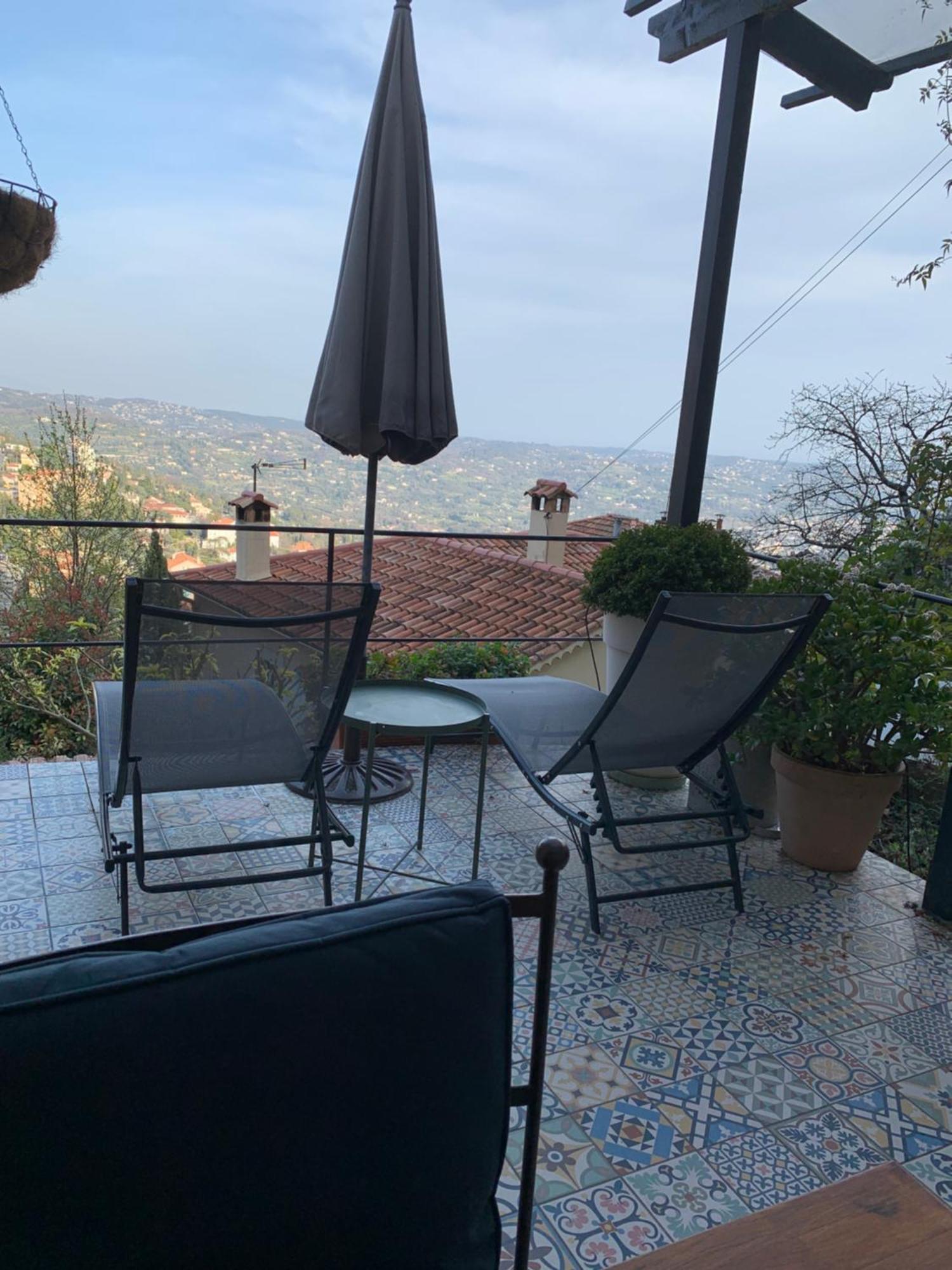 Skylark Bed & Breakfast Grasse Eksteriør billede